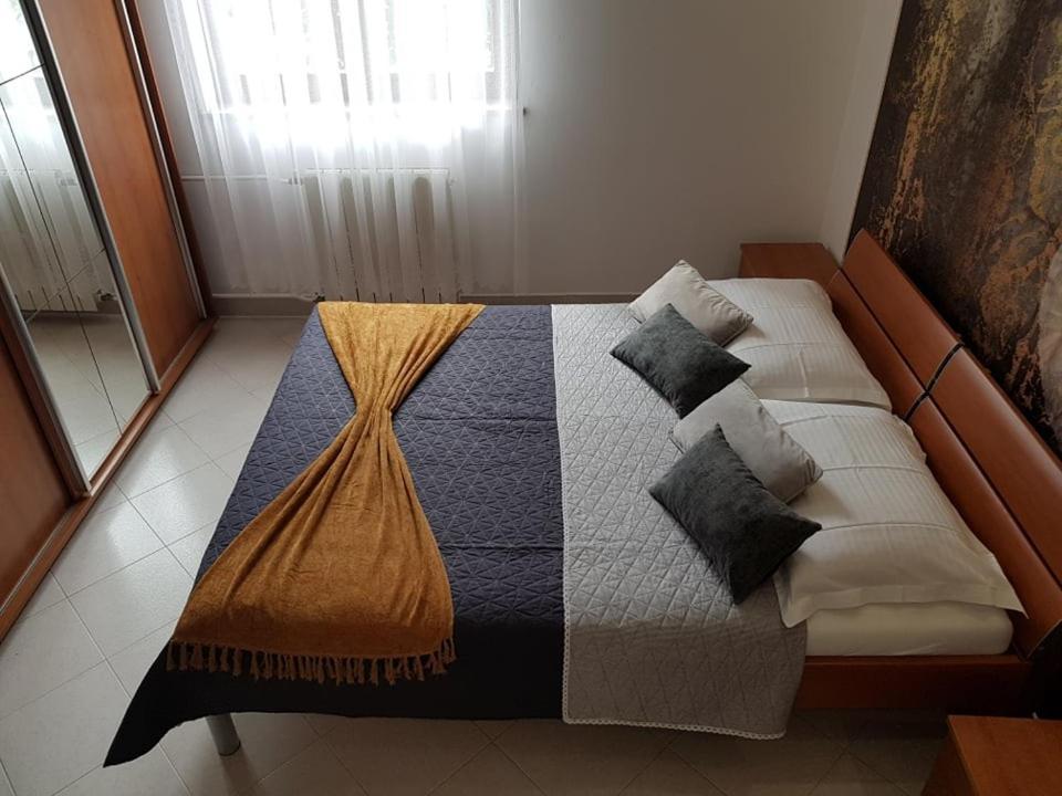 Villa Diana Apartments โปเรช ภายนอก รูปภาพ