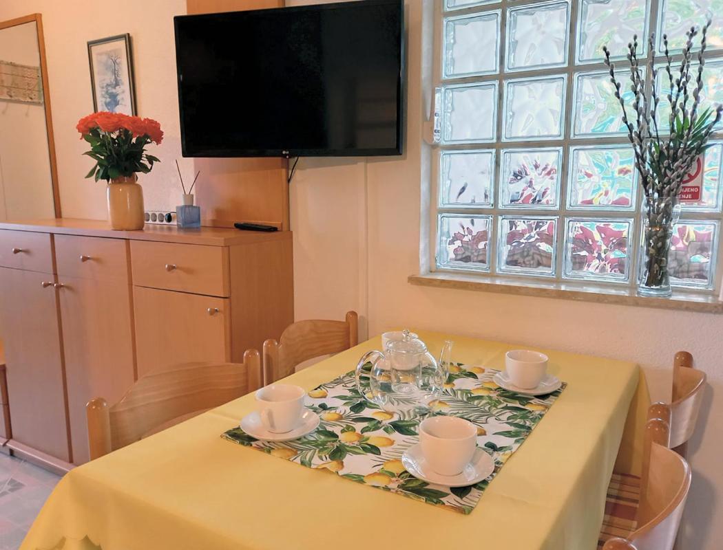 Villa Diana Apartments โปเรช ภายนอก รูปภาพ
